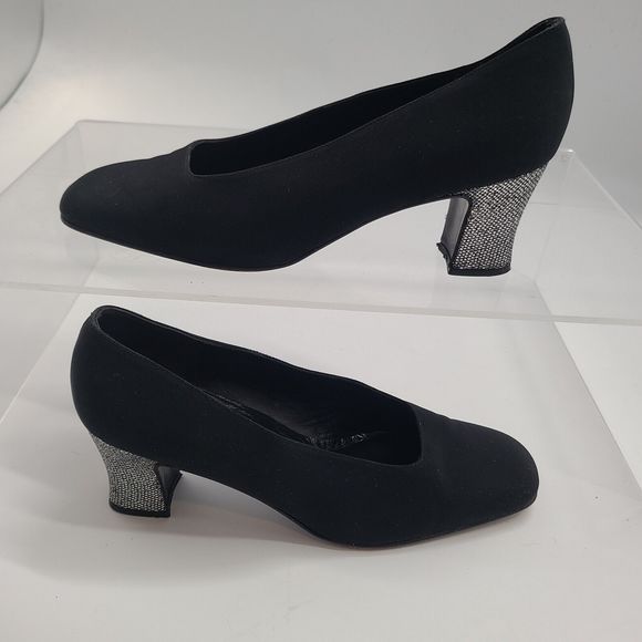 Evan-Picone Pumps Size 9M Black Satin 2 -1/2" Bedazzled Heels Made in Spain - Picture 4 of 10